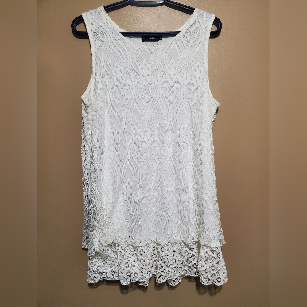 Xl layered lace tank